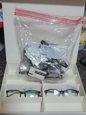 Bag Of Reading Glasses(17) - Clear/Green & Glasses Holder
